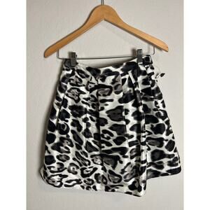 By By Pleated Leopard Print Mini Skirt Size‎ Junior 7/Women's 4 NEW